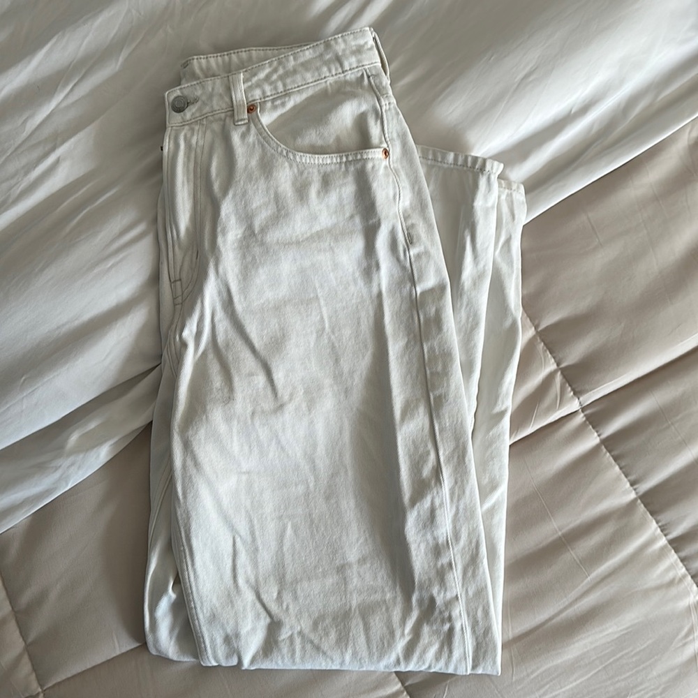 H and M 90’s Baggy Jeans